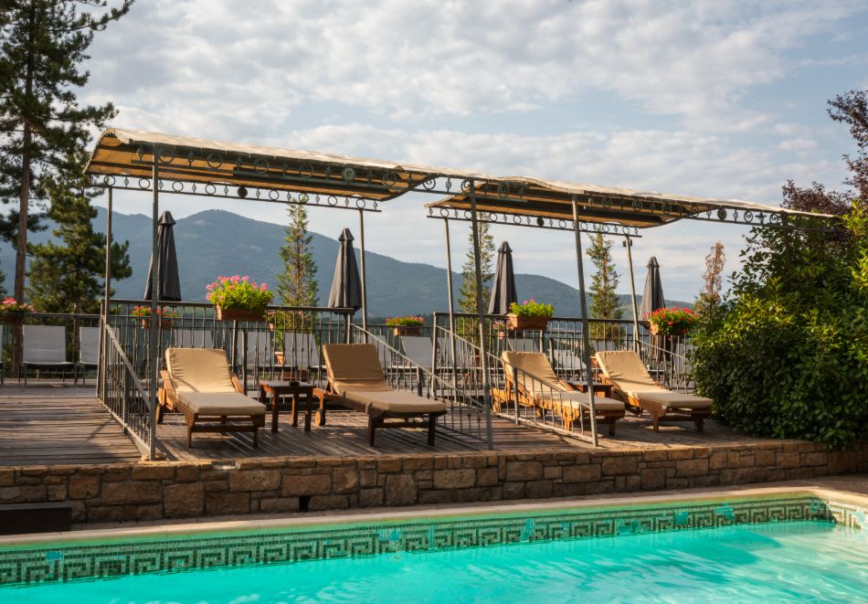 Петзвездна Нова Година във Велинград! 3 или 4 нощувки на човек със закуски и вечери, едната Празнична + богара програма + вътрешен и външен минерален басейн и СПА зона в Макси Парк Хотел и Спа*****! Две деца до 11.99г. БЕЗПЛАТНО!, снимка 3