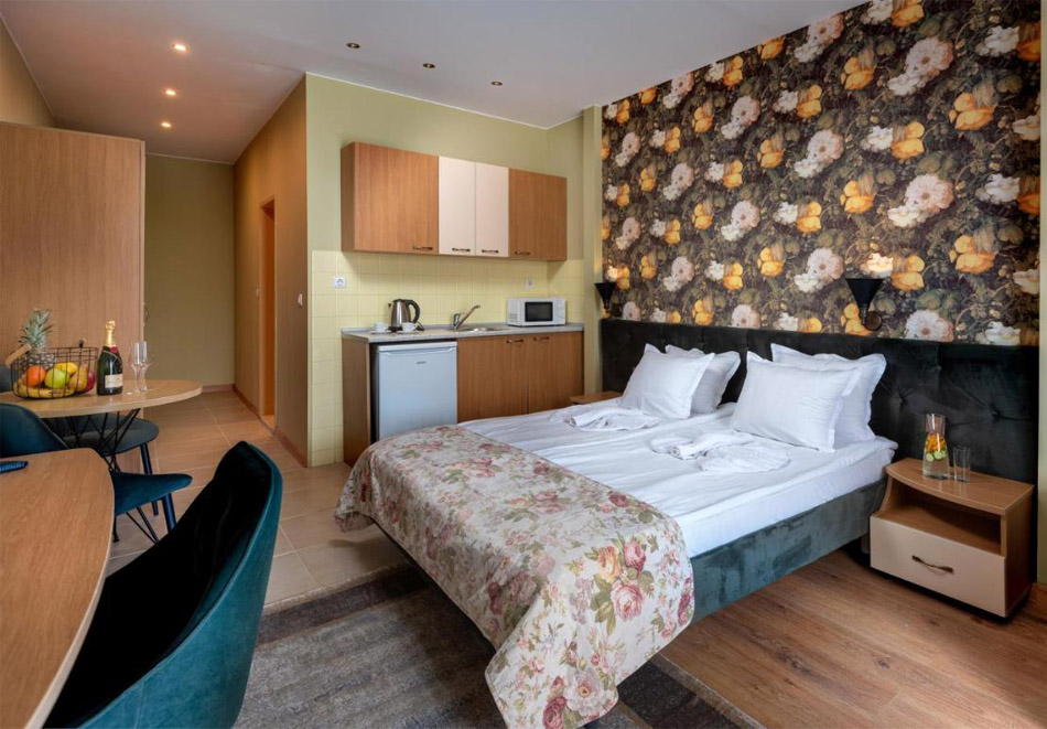 Нощувка на човек с възможност за закуска в хотел Авеню, Слънчев Бряг. Дете до 11.99г - БЕЗПЛАТНО!, снимка 19