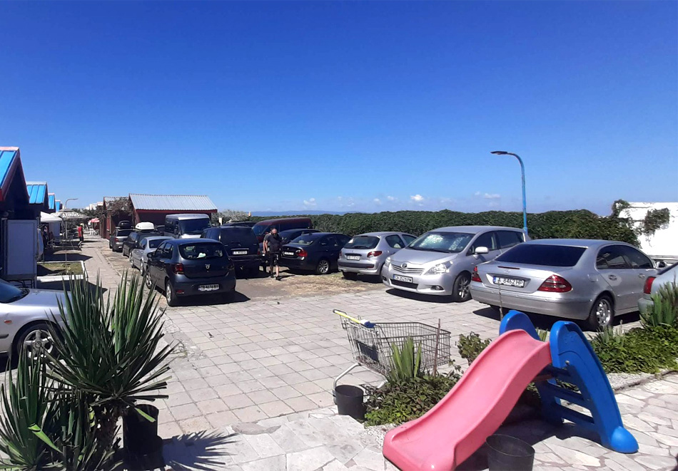 Почивка в Поморие близо до Поморийската кал и луга: 1 нощувка за четирима в самостоятелно бунгало от Почивна станция Козлодуй, снимка 4