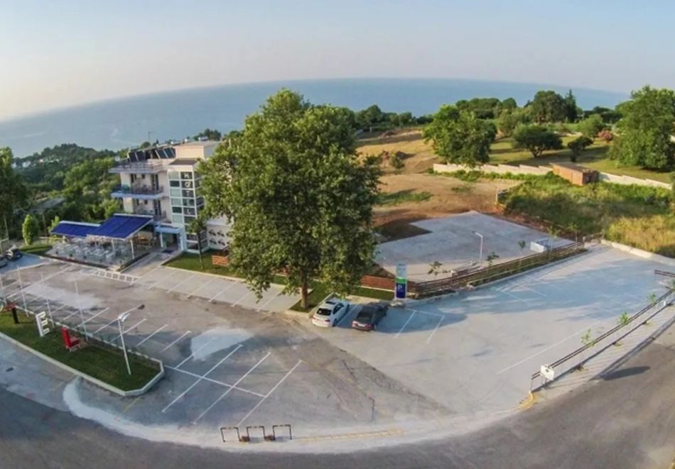 12 Olympian Gods Hotel, Платамонас, Гърция