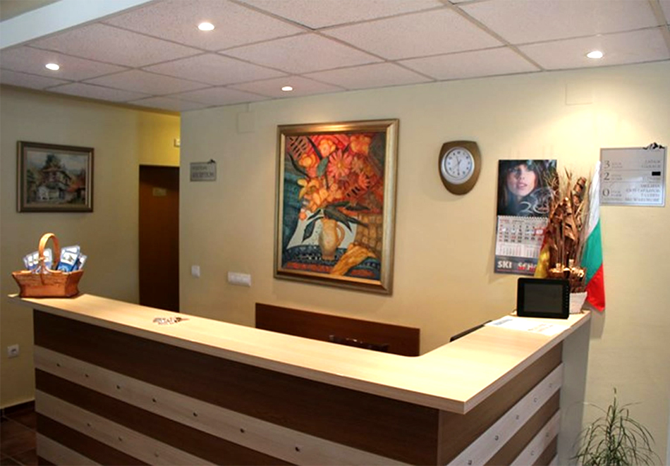 Коледа в Пампорово, в близост до писта №7 и лифт №1! 2, 3 или 4 нощувки на човек със закуски и вечери от Апартаменти Невада, снимка 5