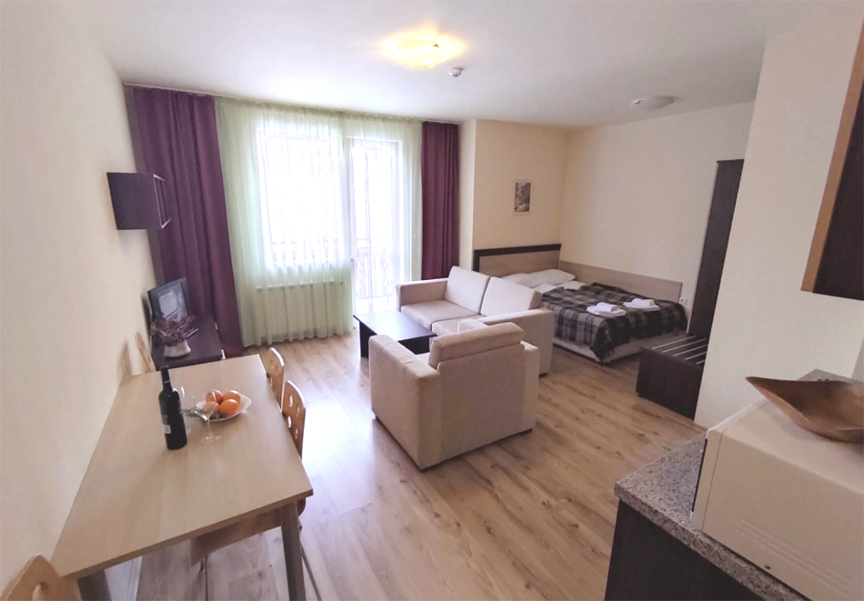 Коледа в Пампорово, в близост до писта №7 и лифт №1! 2, 3 или 4 нощувки на човек със закуски и вечери от Апартаменти Невада, снимка 10