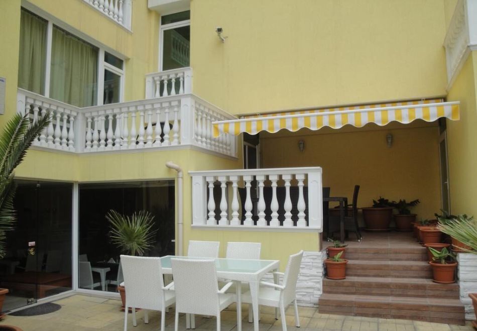 Апартаменти за гости в комплекс Марина Сънрайз, Свети Влас, снимка 6