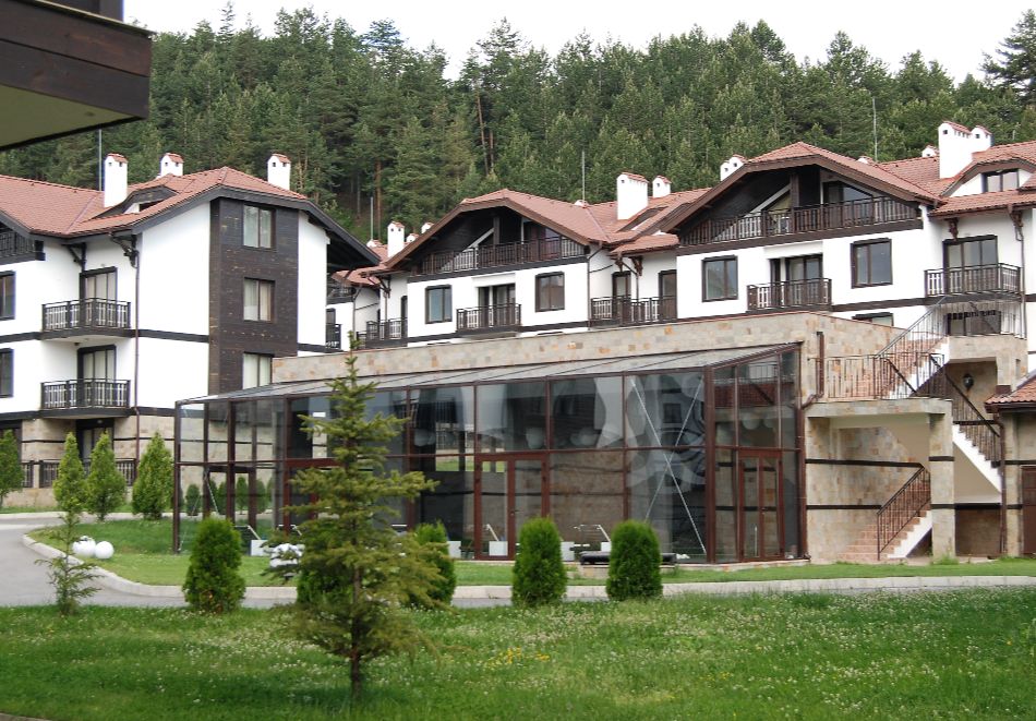 Нощувка на човек със закуска и възможност за вечеря + минерален басейн и релакс пакет в хотел 3 планини, Разлог, снимка 11