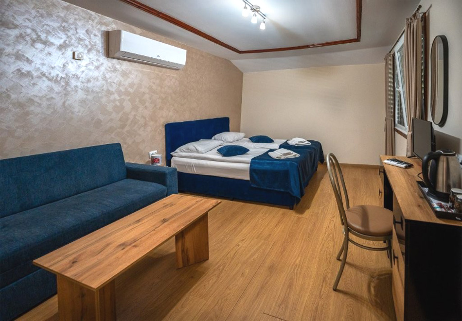 2 нощувки на човек със закуски или закуски и вечери + външно джакузи и сауна от Комплекс Асеневци ***, с. Царева ливада, Тревненски балкан, снимка 16