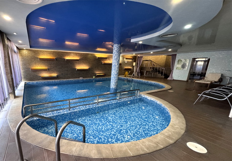 Делник във Велинград! Нощувка на човек със закуска и вечеря + минерален басейн и релакс зона от хотел Енира****, снимка 6