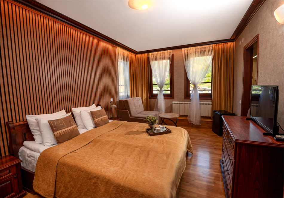 Почивка от април в Девин: Нощувка на човек със закуска и вечеря + вътрешен басейн, външни топила, СПА и Терма зона с минерална вода от хотел Исмена****, снимка 18