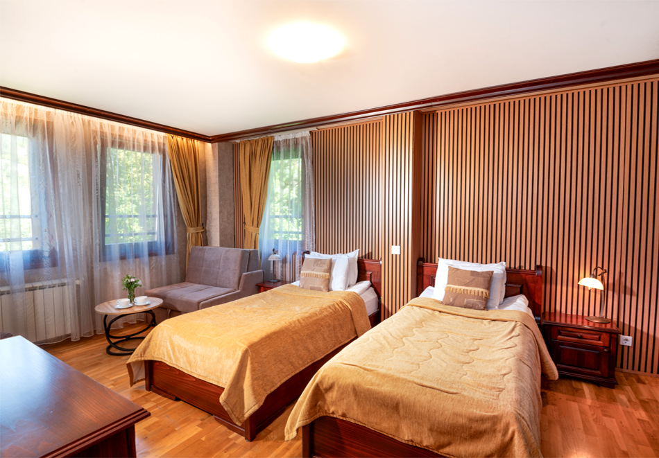 Почивка от април в Девин: Нощувка на човек със закуска и вечеря + вътрешен басейн, външни топила, СПА и Терма зона с минерална вода от хотел Исмена****, снимка 17