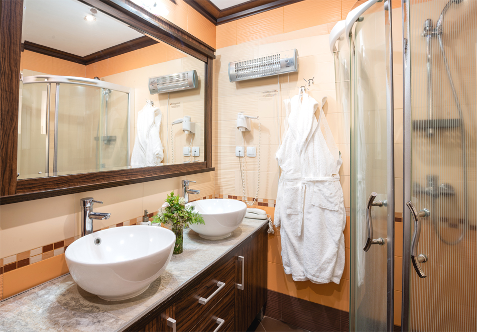 Почивка от април в Девин: Нощувка на човек със закуска и вечеря + вътрешен басейн, външни топила, СПА и Терма зона с минерална вода от хотел Исмена****, снимка 20