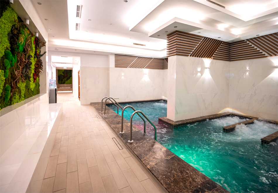 Почивка от април в Девин: Нощувка на човек със закуска и вечеря + вътрешен басейн, външни топила, СПА и Терма зона с минерална вода от хотел Исмена****, снимка 5