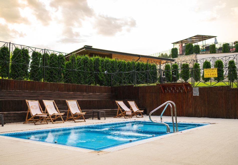 Почивка във Велинград! Нощувка на човек със закуска + термални басейни и СПА в Инфинити Парк Хотел и Спа*****, снимка 3
