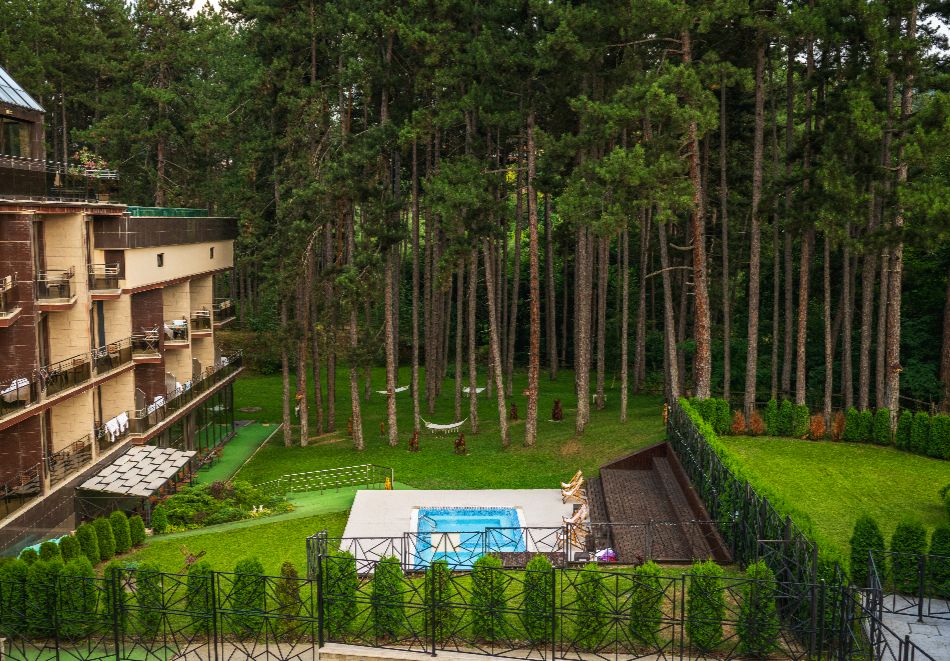 Почивка във Велинград! Нощувка на човек със закуска + термални басейни и СПА в Инфинити Парк Хотел и Спа*****, снимка 4