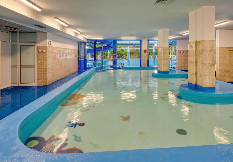 Нова Година в Хисаря! 2 или 3 нощувки на човек със закуски и вечери, едната празнична + Празнична програма + минерални басейни и релакс зона в хотел Аугуста., снимка 3