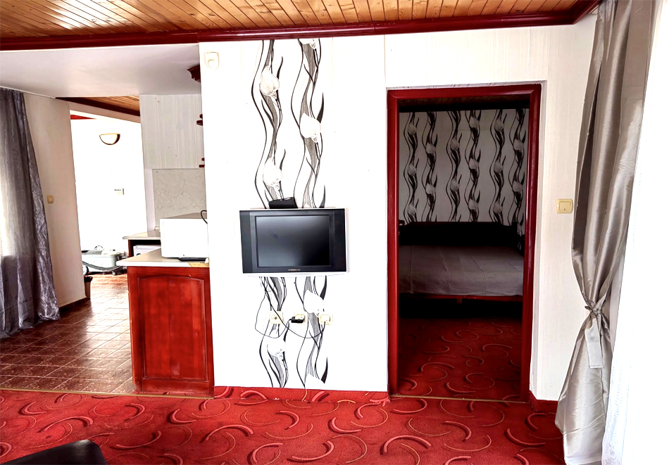 Нова година в Цигов чарк! 3 нощувки за група от 24 човека и ползване на оборудвана механа от Комплекс 7М. Допускат се домашни любимци!, снимка 11