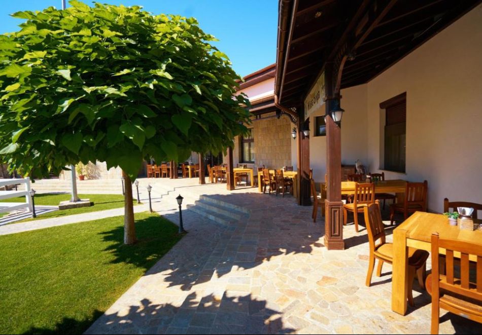 Коледа в Комплекс Тракиец****, с. Житница! 2 нощувки на човек със закуски и две Празнични вечери с програма и DJ + басейн и релакс зона, снимка 18