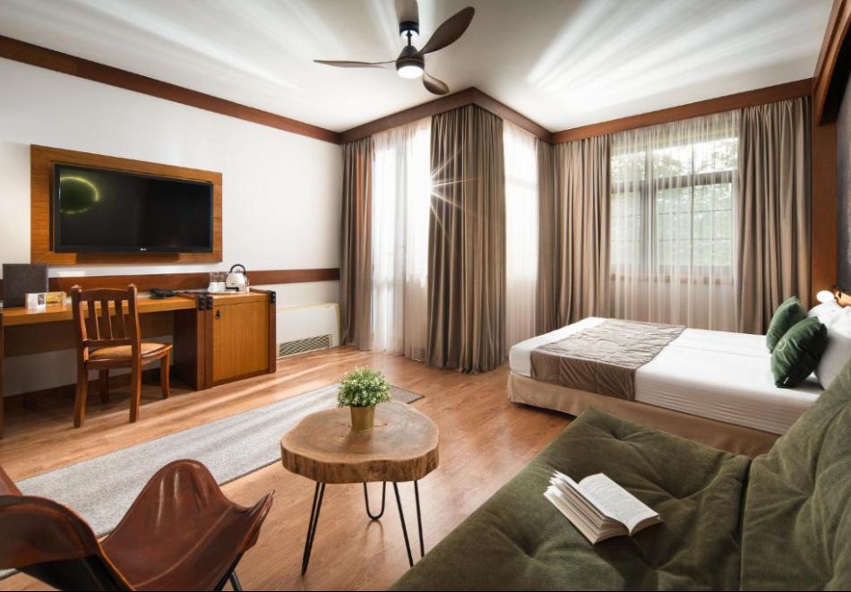 Коледа в Комплекс Тракиец****, с. Житница! 2 нощувки на човек със закуски и две Празнични вечери с програма и DJ + басейн и релакс зона, снимка 15