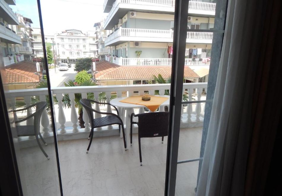 Ранни записвания на 80м. от плажа в хотел Gold Stern***, Паралия Катерини, Гърция! Нощувка на човек със закуска и възможност за вечеря, снимка 7