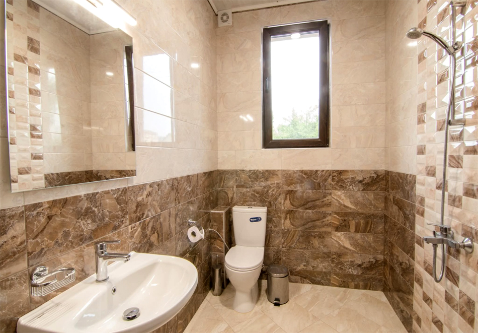 Никулден в Севлиево! 2 нощувки на човек със закуски и Празнична вечеря от Комплекс Христови, снимка 5