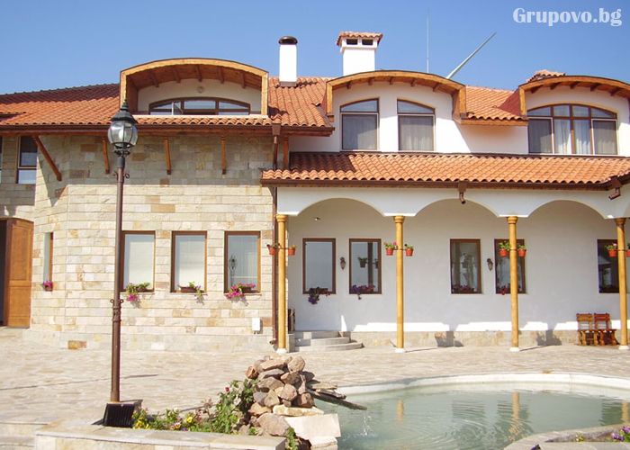 Нощувка на човек със закуска или закуска и вечеря от Комплекс Шато Уинди Хилс до Сливенски минерални бани, снимка 3