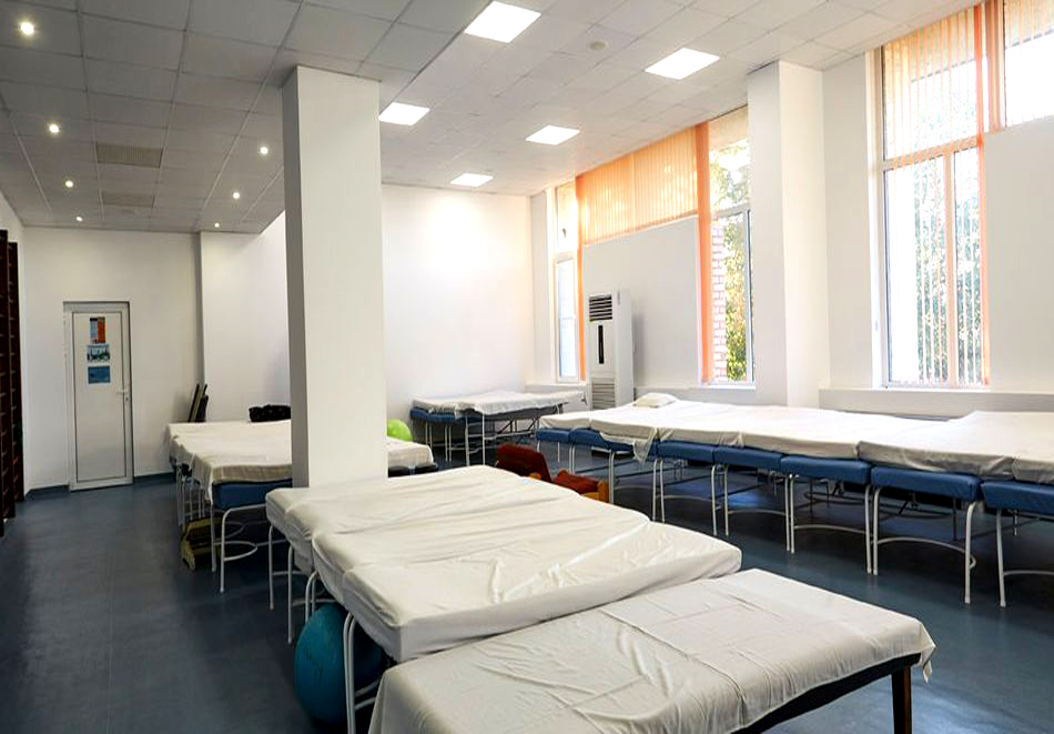 От януари в Балнеохотел Павел баня! 10 нощувки на човек със закуски, обеди и вечери + минерален басейн, медицински преглед и 3 процедури на ден, снимка 15