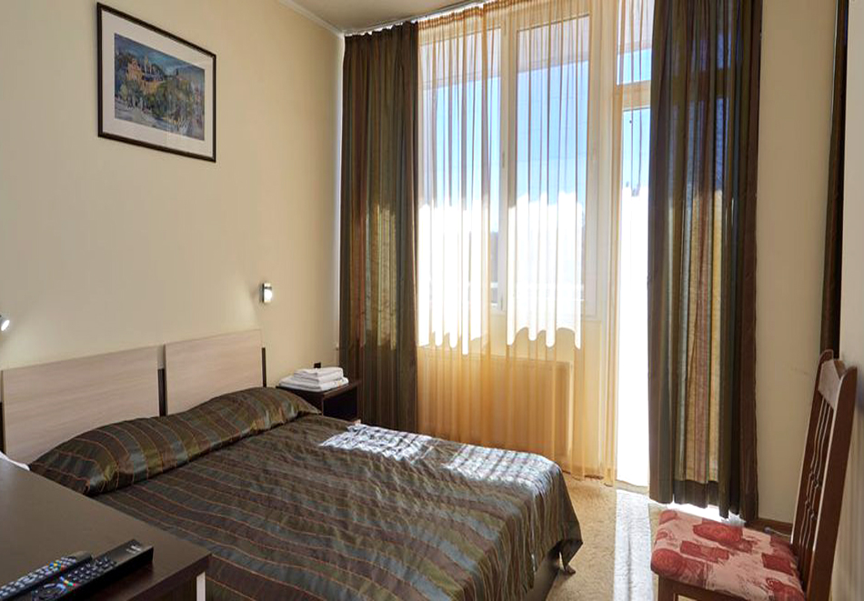 От януари в Балнеохотел Павел баня! 10 нощувки на човек със закуски, обеди и вечери + минерален басейн, медицински преглед и 3 процедури на ден, снимка 21