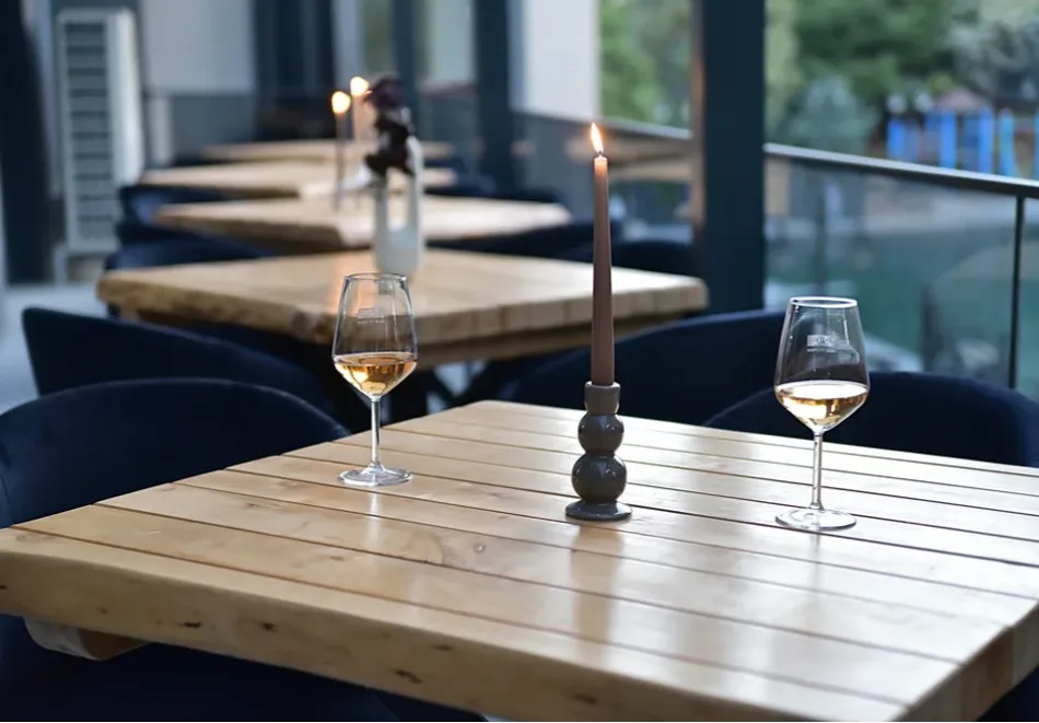 Есенен релакс в НОВООТКРИТИЯ четиризвезден хотел Стилатерм СПА 4* в Хасковски минерални бани! Нощувка на човек със закуска и вечеря +  2 минерални басейни и релакс зона, снимка 15