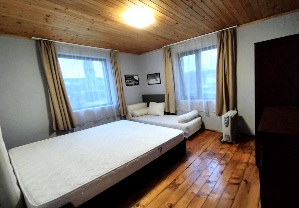 Нощувка в самостоятелна къща за 16 човека и ползване на оборудван кухненски бокс и механа от къща При Комина, Дряново, снимка 8