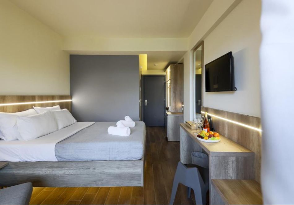 Ранни записвания на 250м. от плажа в Паралия Катерини! Нощувка на човек със закуска и вечеря + басейн в хотел Yakinthos, Гърция, снимка 12