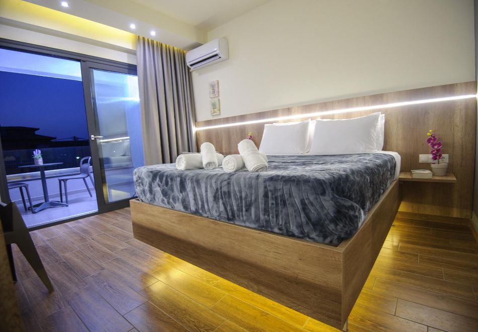 Ранни записвания на 250м. от плажа в Паралия Катерини! Нощувка на човек със закуска и вечеря + басейн в хотел Yakinthos, Гърция, снимка 9