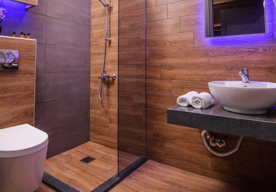 Ранни записвания на 250м. от плажа в Паралия Катерини! Нощувка на човек със закуска и вечеря + басейн в хотел Yakinthos, Гърция, снимка 14