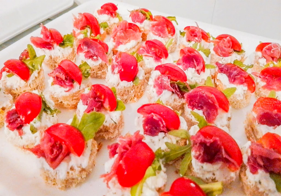 Сет от 150 броя вкусни хапки от Mrs. Pancake, София, снимка 2