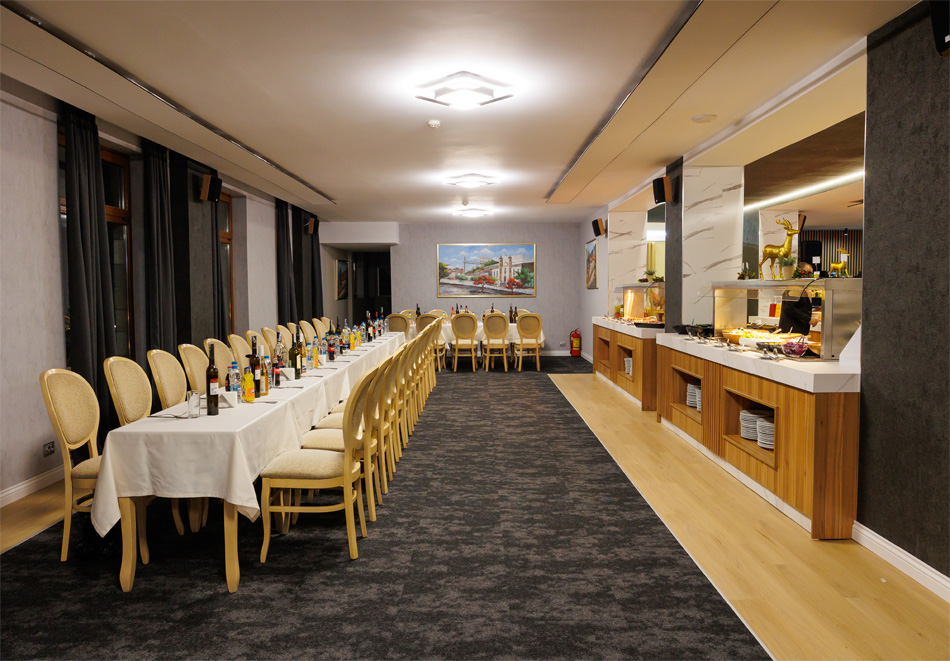 Нова година във Вихрен Роял Палас ****, Банско! 3 нощувки на човек със закуски и вечери, едната Празнична в допълнителната зала на ресторанта + топъл басейн и термална зона., снимка 14