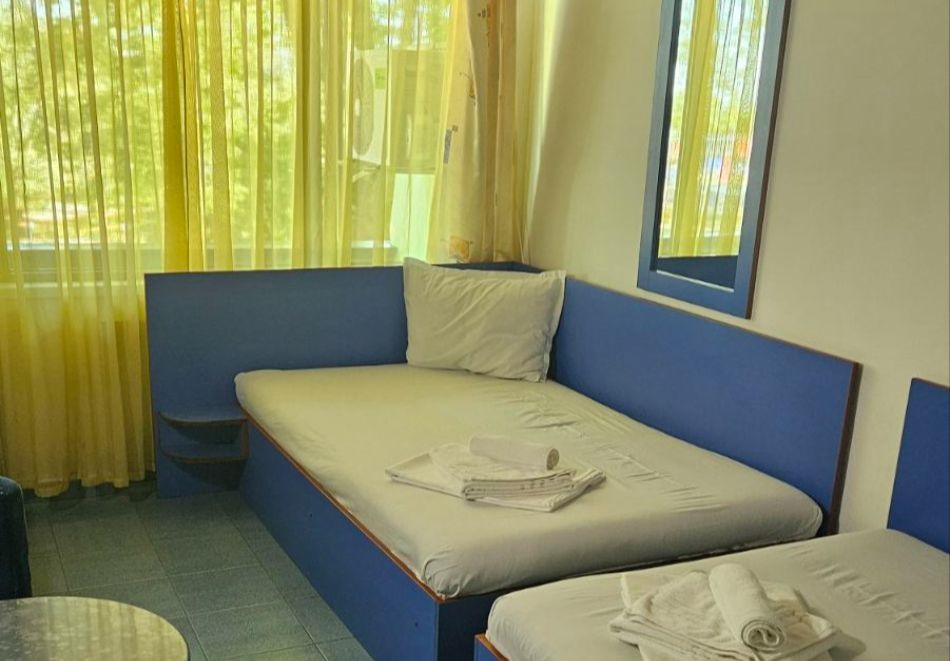 Нова година край Враца! 2 или 3 нощувки на човек със закуски и вечери, едната празнична в хотел Генезис, снимка 7