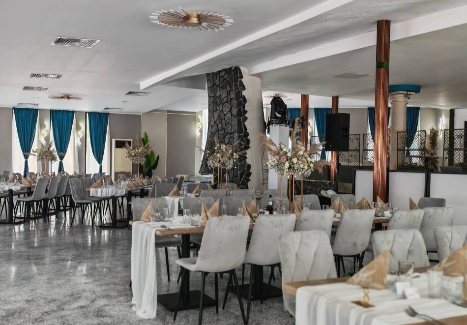 Нова година край Враца! 2 или 3 нощувки на човек със закуски и вечери, едната празнична в хотел Генезис, снимка 5