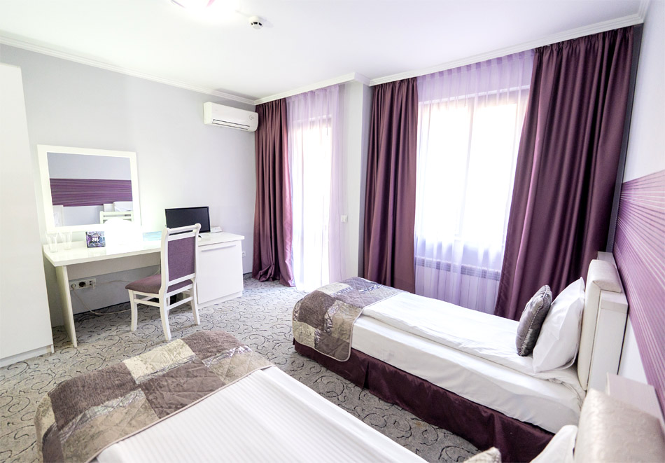 Хотел Енира, Велинград, снимка 29