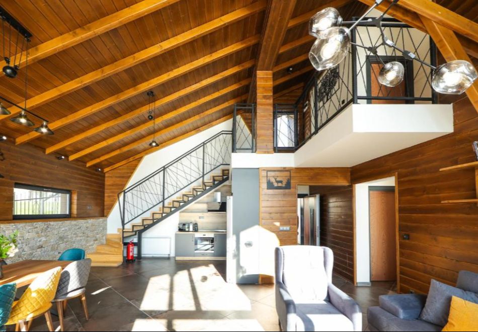 Релакс в Сърница край язовир Доспат: Нощувка на човек със закуска + басейн и релакс зона в в новооткрития Семеен хотел Лавалие, снимка 22