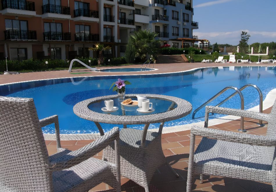 Лято 2026 All inclusive до къмпинг Градина! Дете до 12г и паркинг безплатно от комплекс Парадайс Гардън / Paradise Garden. Вземи -15% сега!, снимка 2