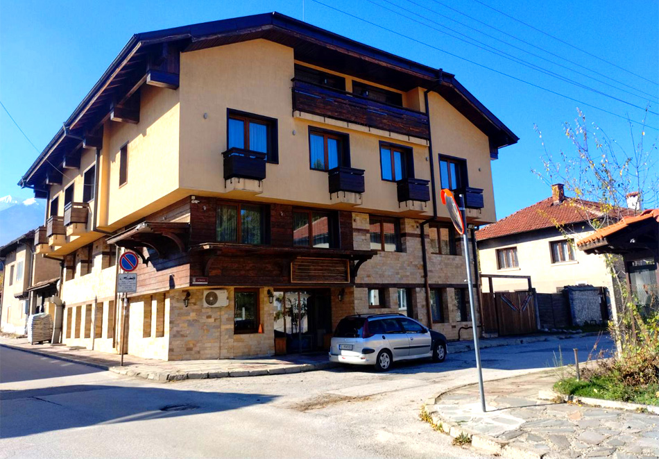 Почивка в Банско: Нощувка на човек със закуска и вечеря от хотел София, снимка 2