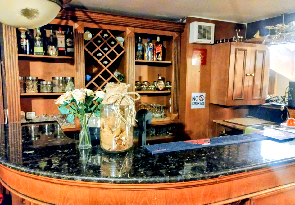 Почивка в Банско: Нощувка на човек със закуска от хотел София, снимка 3