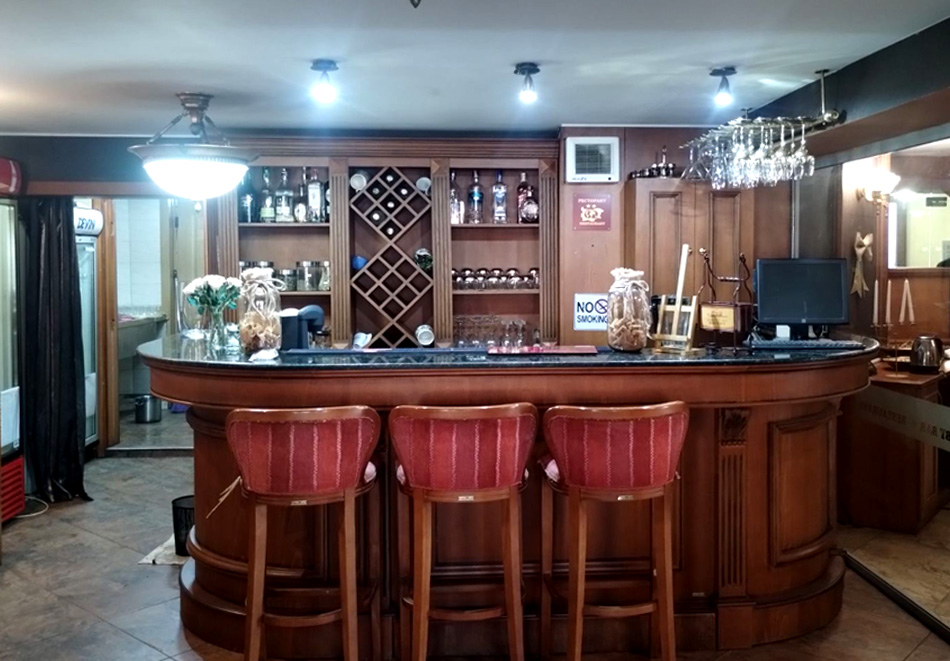 Почивка в Банско: Нощувка на човек със закуска от хотел София, снимка 12