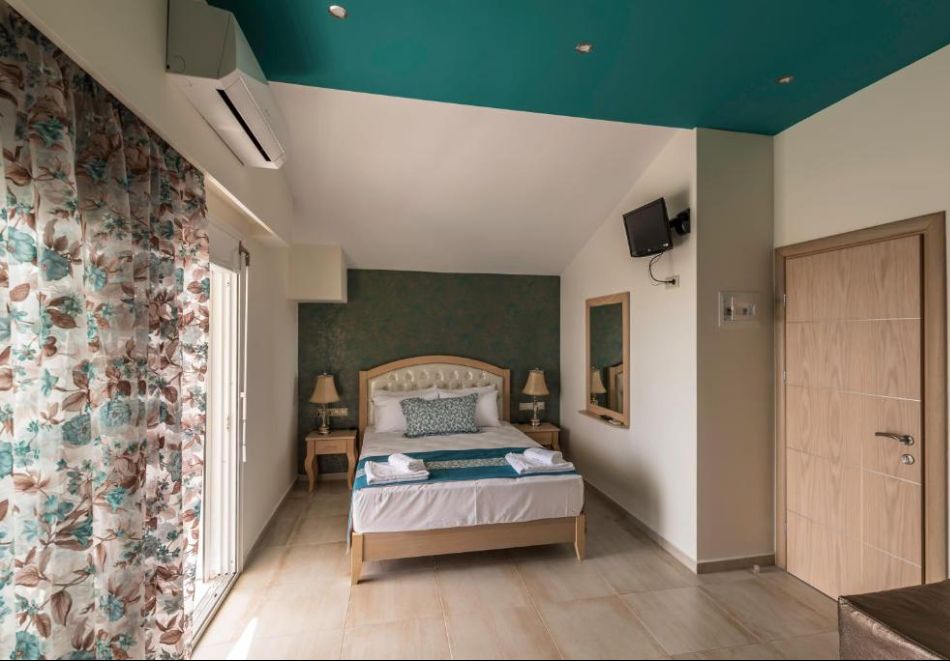 Нощувка на човек на 100м. от плажа в Rania Studios, о. Тасос, Гърция!, снимка 15