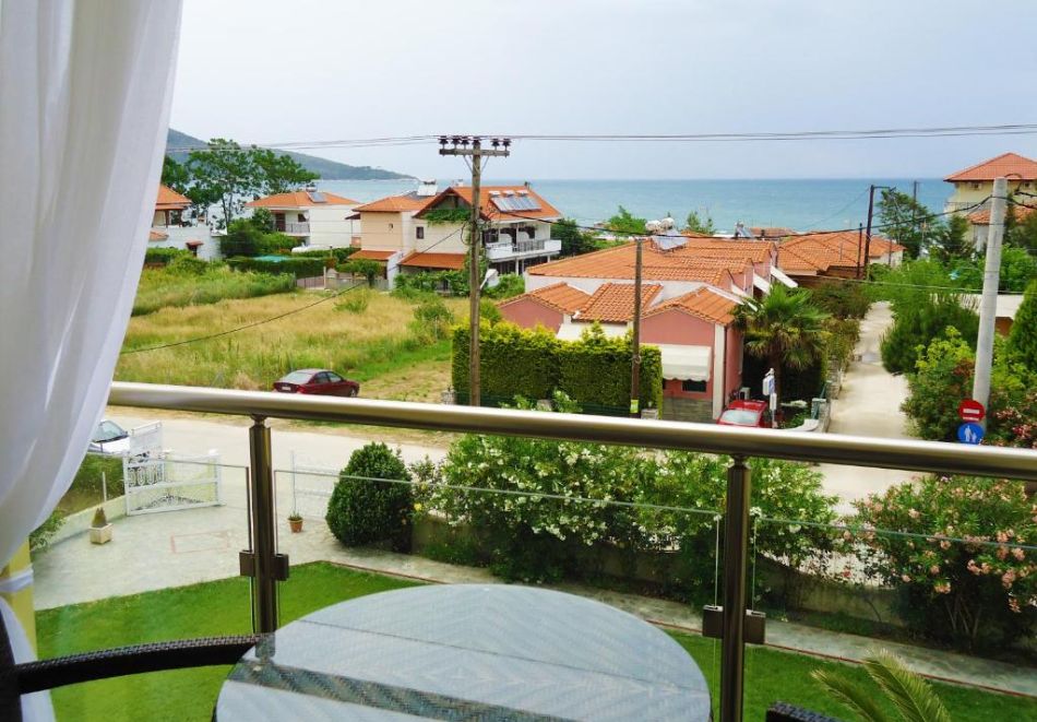 Нощувка на човек на 100м. от плажа в Rania Studios, о. Тасос, Гърция!, снимка 20