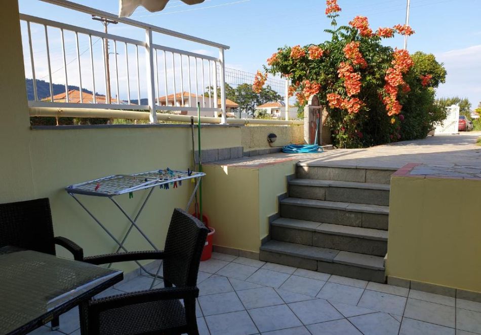 Нощувка на човек на 100м. от плажа в Rania Studios, о. Тасос, Гърция!, снимка 11