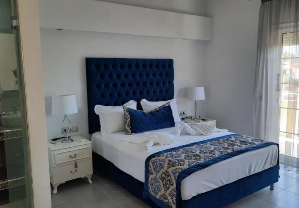 Нощувка на човек на 100м. от плажа в Rania Studios, о. Тасос, Гърция!, снимка 4