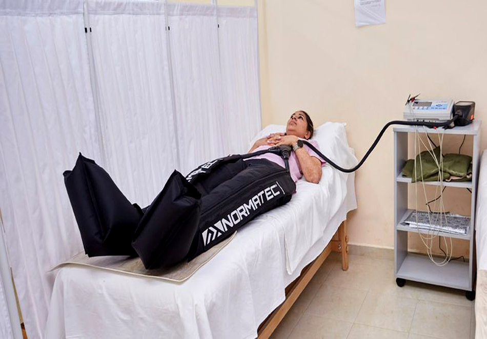 Уикенд в Балнео хотел Божур, с. Минерални Бани! 2 нощувки на човек със закуски, обеди и вечери + вътрешен минерален басейн, парна баня и сауна, снимка 16