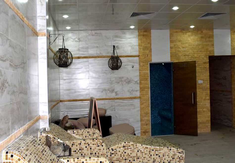 Почивка в Балнеохотел Роза, Стрелча!  5 или 10 нощувки на човек със закуски, обеди и вечери + 2 вътрешни минерални басейна + медицински преглед и 2 или 3 процедури на ден, снимка 8