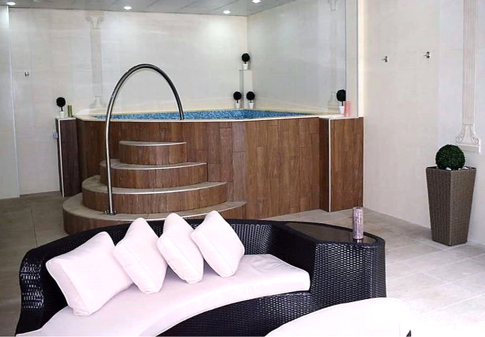 Почивка в Балнеохотел Роза, Стрелча!  5 или 10 нощувки на човек със закуски, обеди и вечери + 2 вътрешни минерални басейна + медицински преглед и 2 или 3 процедури на ден, снимка 11