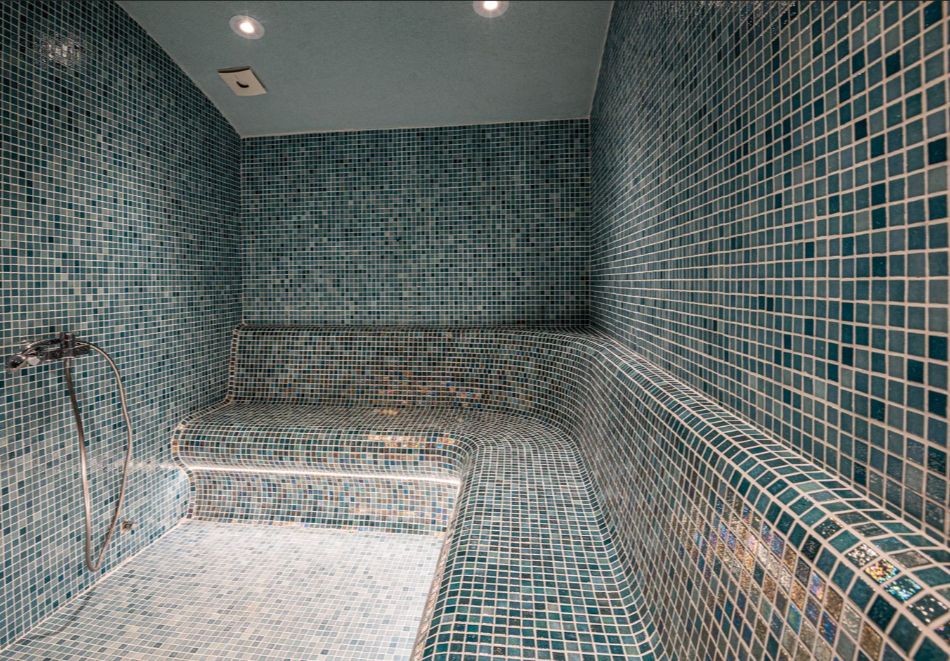 Свети Валентин в Балчик: 2 нощувки за двама със закуски и вечери, едната романтична + релакс зона от Комплекс Самара, снимка 8