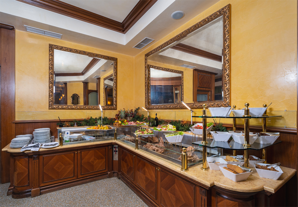 Почивка в Боровец: Нощувка на човек със закуска и вечеря + басейн и релакс зона от Хотел Феста Уинтър Палас*****, снимка 32