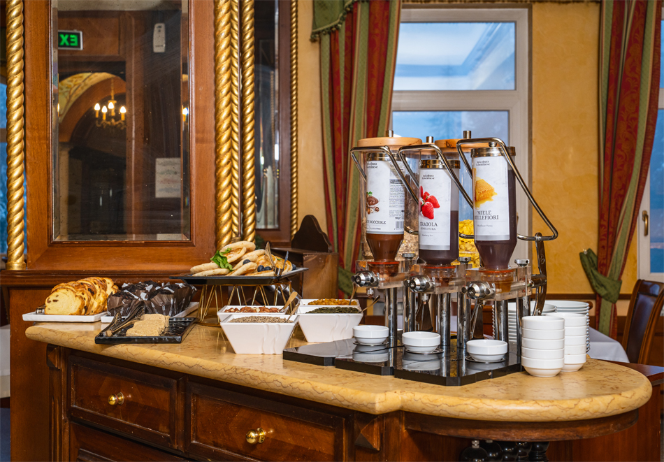 Почивка в Боровец: Нощувка на човек със закуска и вечеря + басейн и релакс зона от Хотел Феста Уинтър Палас*****, снимка 30